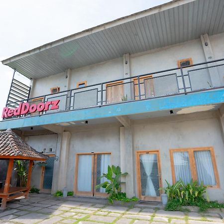 红多兹伊斯兰酒店-近龙目岛震中购物中心 马塔兰 外观 照片